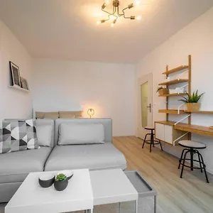 Sauber Und Modern, Netflix, Wifi, Flair, Küche Apartment Leipzig